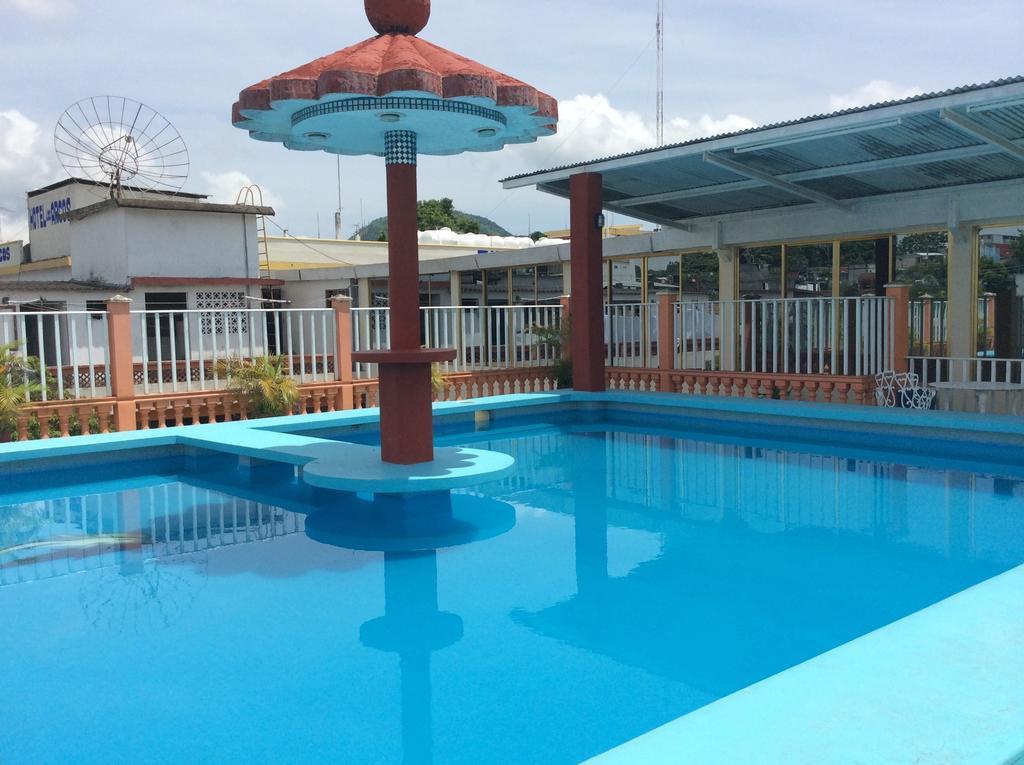 Hotel Juros Катемако Екстериор снимка